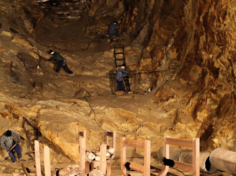 Hitler's secret underground city