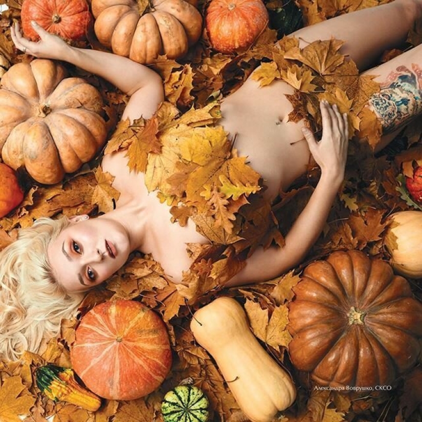 Hockey, tenderness and thousands of colors: a calendar with girls from the Russian women's Hockey League Hockey, tenderness and thousands of colors: a calendar with girls from the Russian women's Hockey League