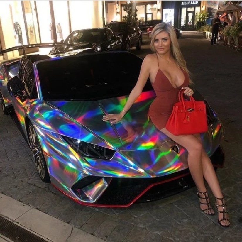 Hot winter: Golden youth brags about luxurious Christmas holidays on Instagram