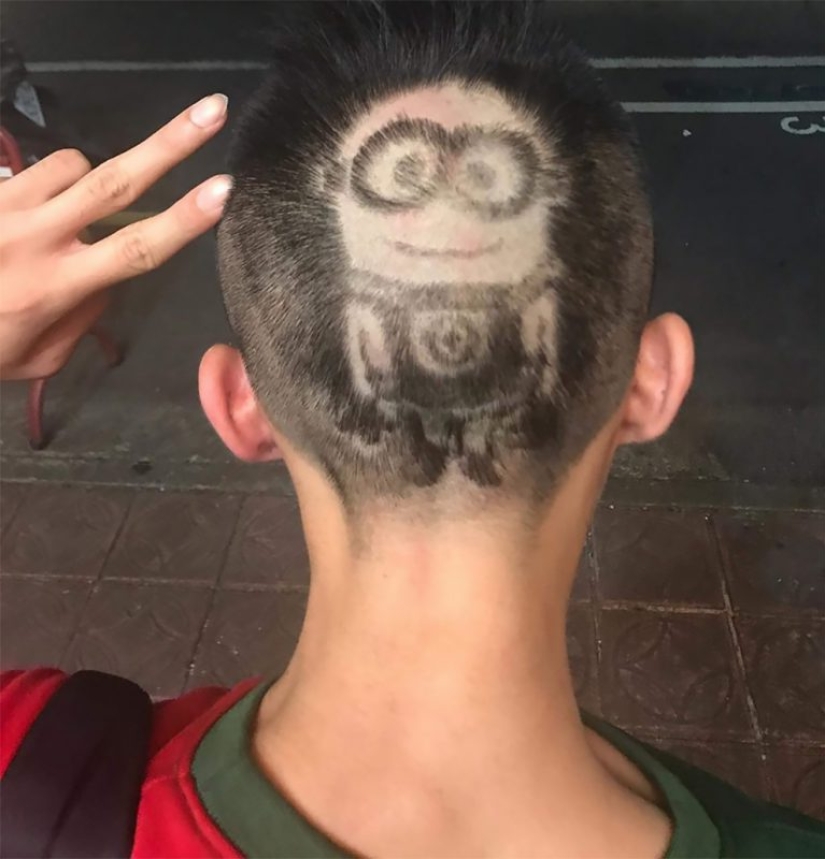 How a Chinese hairdresser turns cut hair into works of art