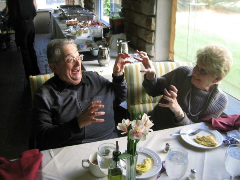 How a hardened cynic can believe in love: instructions from 30 photos