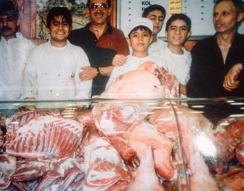 How a simple cook turned into a star and fed Kadyrov with a knife: Salt Bae's path to world fame