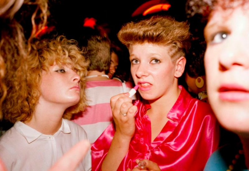 How an Irish photographer was looking for love in the nightclubs of the 1980s How an Irish photographer was looking for love in the nightclubs of the 1980s