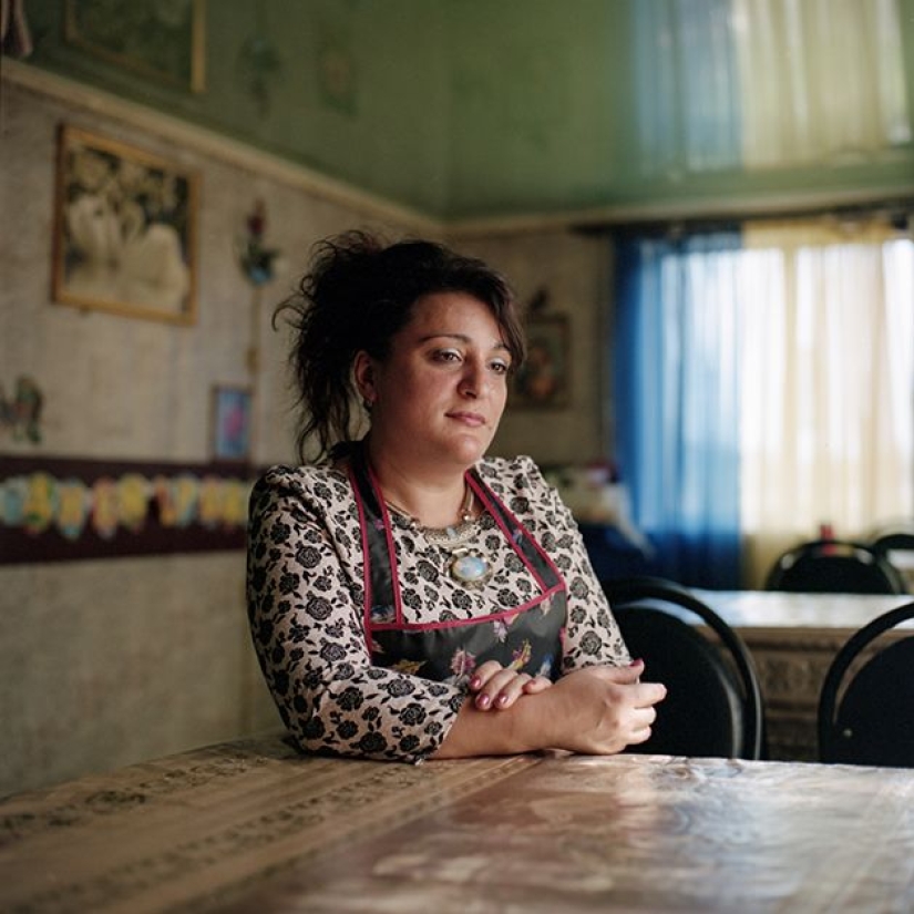 How do the people of Shashlykograd live in Mordovia, who feed truckers