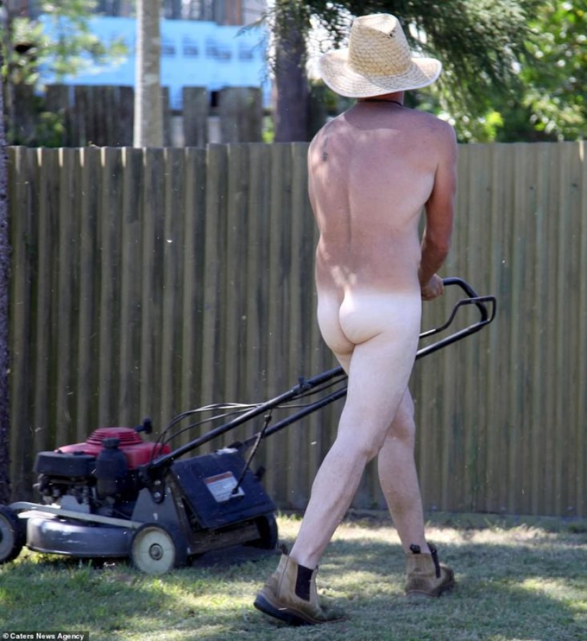 How Hot Australians Celebrate Naked Gardener's Day How Hot Australians Celebrate Naked Gardener's Day