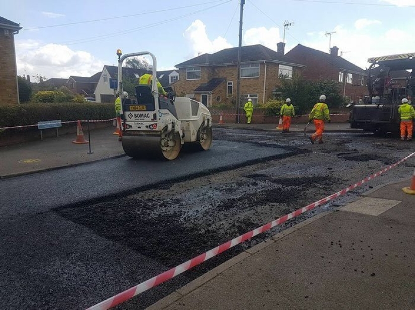 How in Britain garbage from plastic bottles is turned into super-strong roads