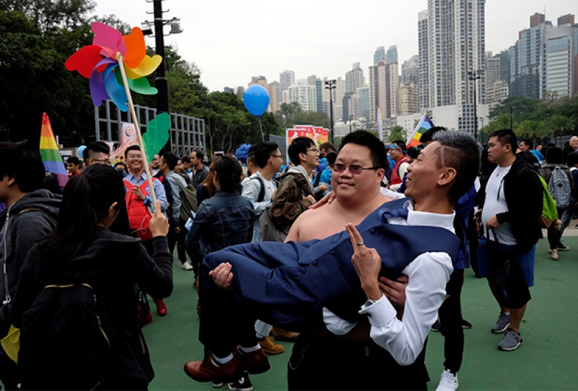 How in Homophobic China, focusing on LGBT people helps to make money