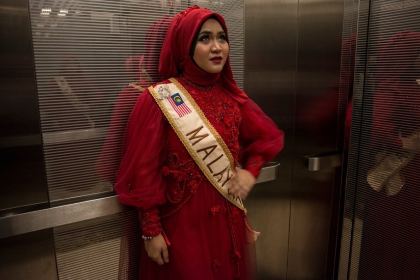 How is the beauty contest among Muslim women