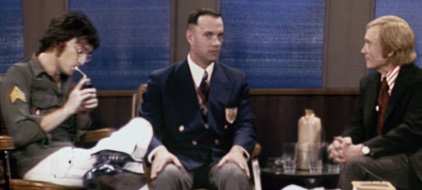 How John Lennon starred in the "Forrest Gump" scene 14 years after his death