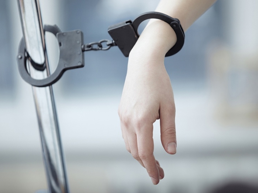 How newborn children of prisoners in the USA and Russia live