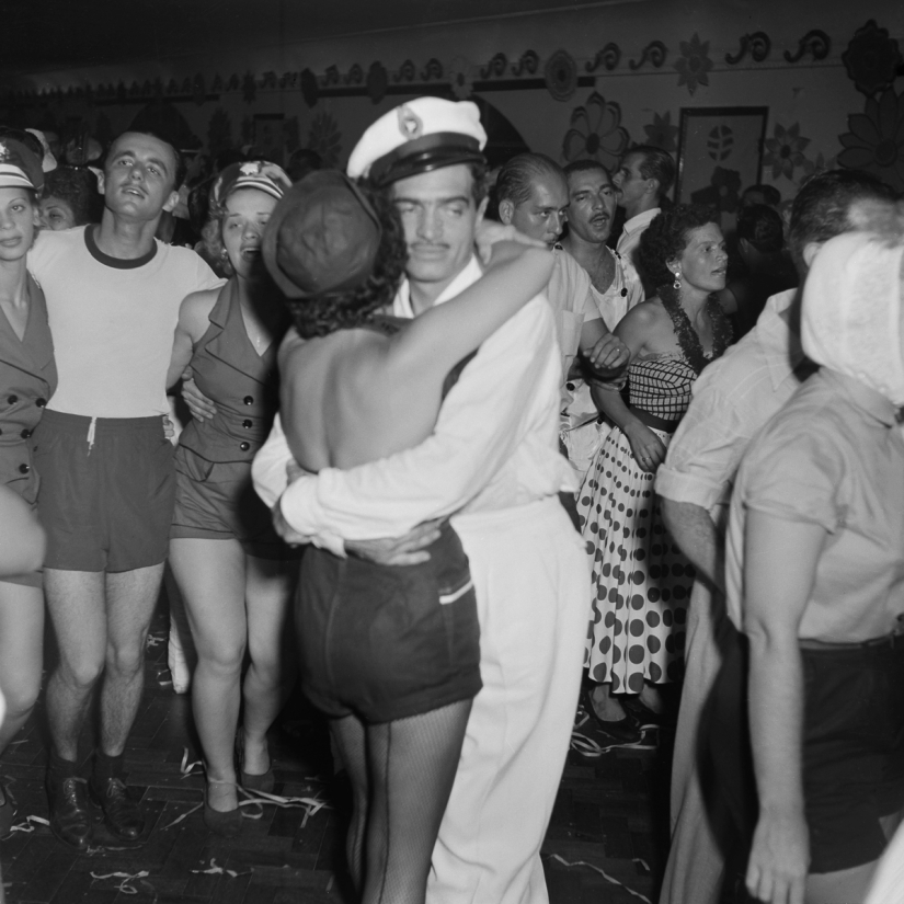 How our grandmothers had fun in 1953 How our grandmothers had fun in 1953