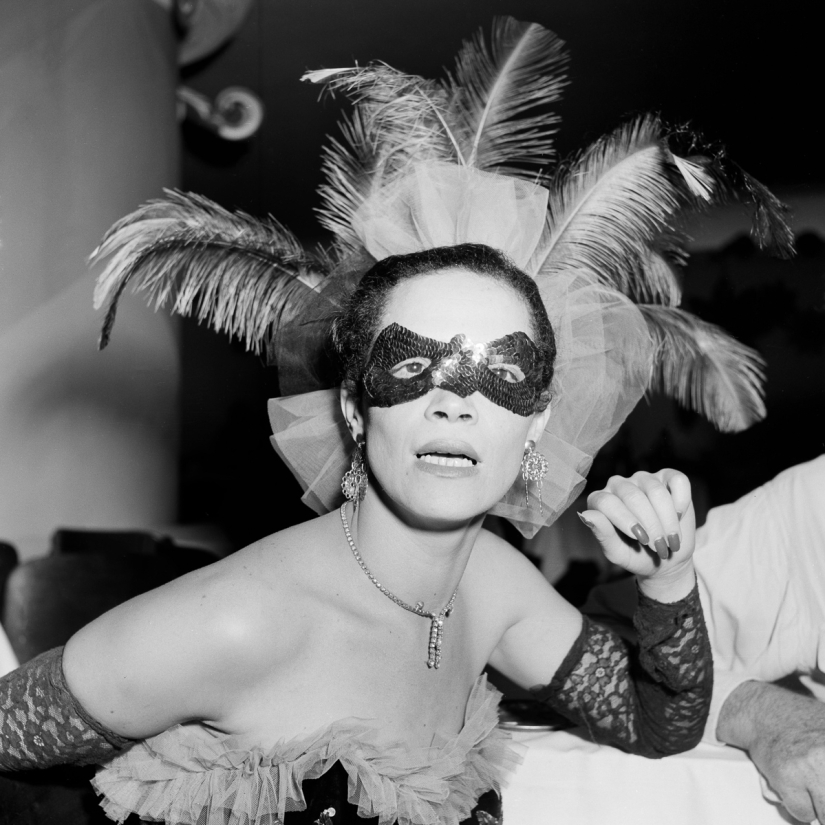 How our grandmothers had fun in 1953 How our grandmothers had fun in 1953