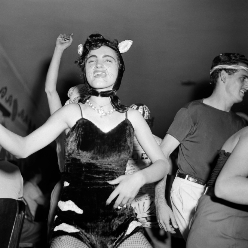 How our grandmothers had fun in 1953 How our grandmothers had fun in 1953