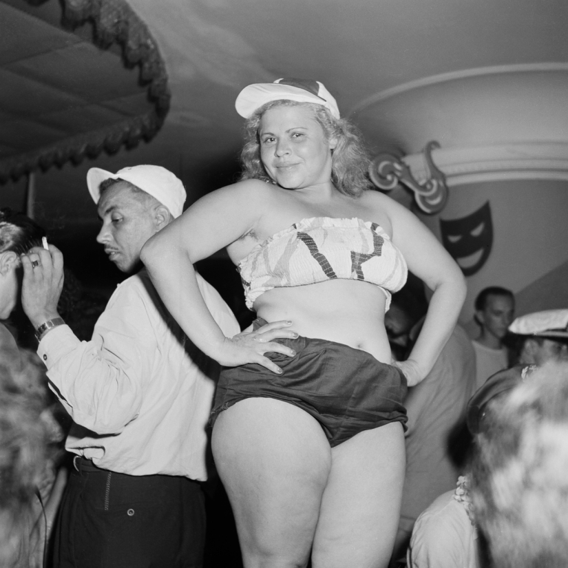 How our grandmothers had fun in 1953 How our grandmothers had fun in 1953