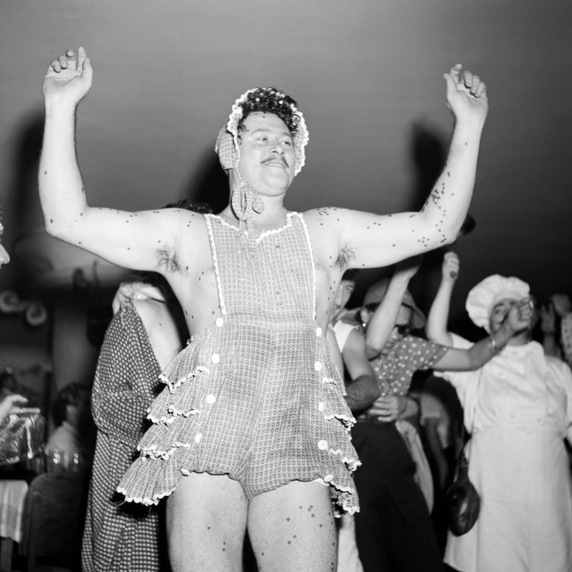 How our grandmothers had fun in 1953 How our grandmothers had fun in 1953