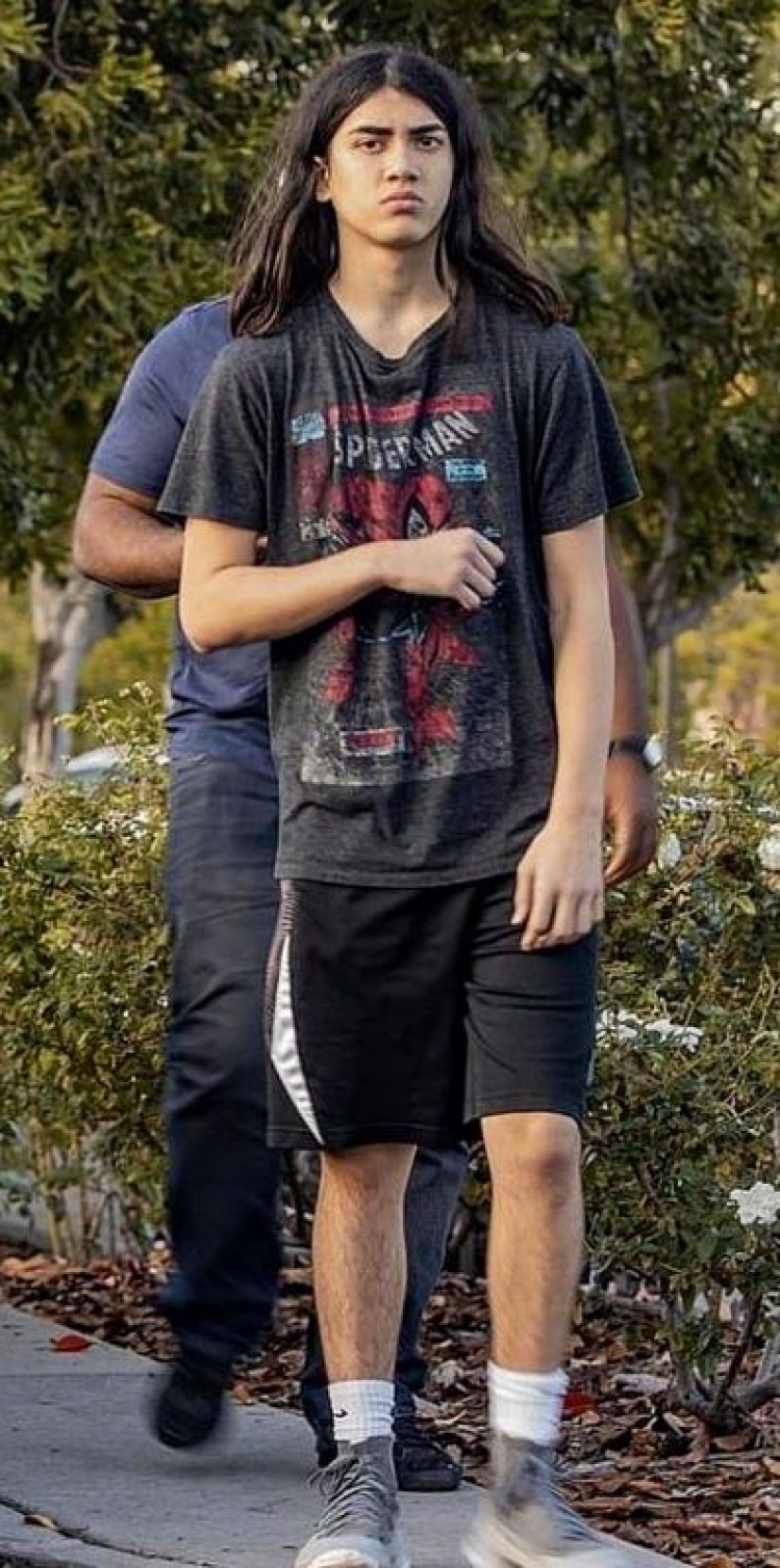 How Prince II Jackson, the son of the king of pop music, lives now, whom he almost dropped from the balcony