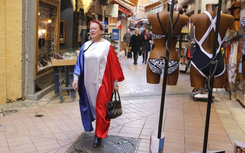 How the French honor the memory of the victims of terrorist attacks