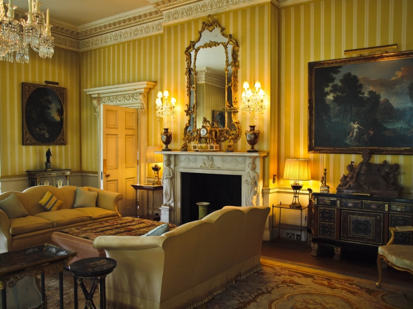 How the middle class lives in different countries