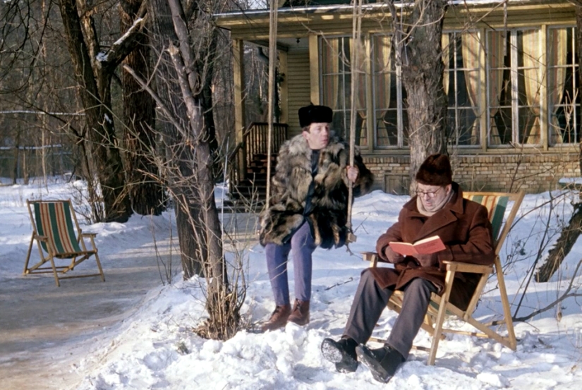 How to learn English on your own: the case of the President of Kyrgyzstan