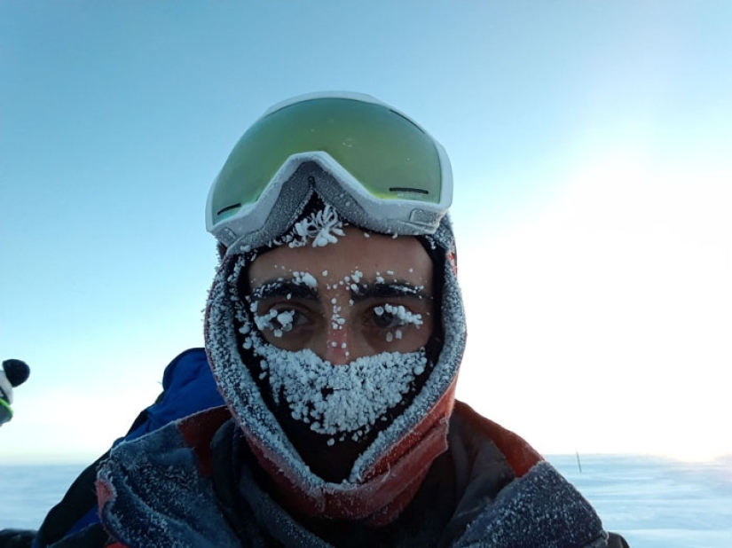 How to live at a temperature of -80: pictures from the most remote scientific base in the world