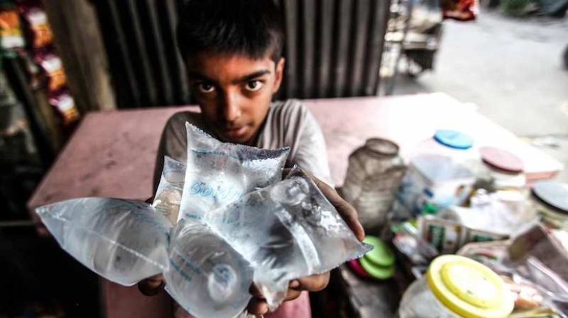 How to live in a city where there is no drinking water