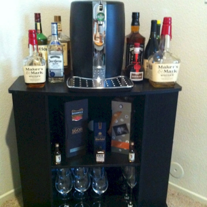 How to make a bar counter out of old things How to make a bar counter out of old things