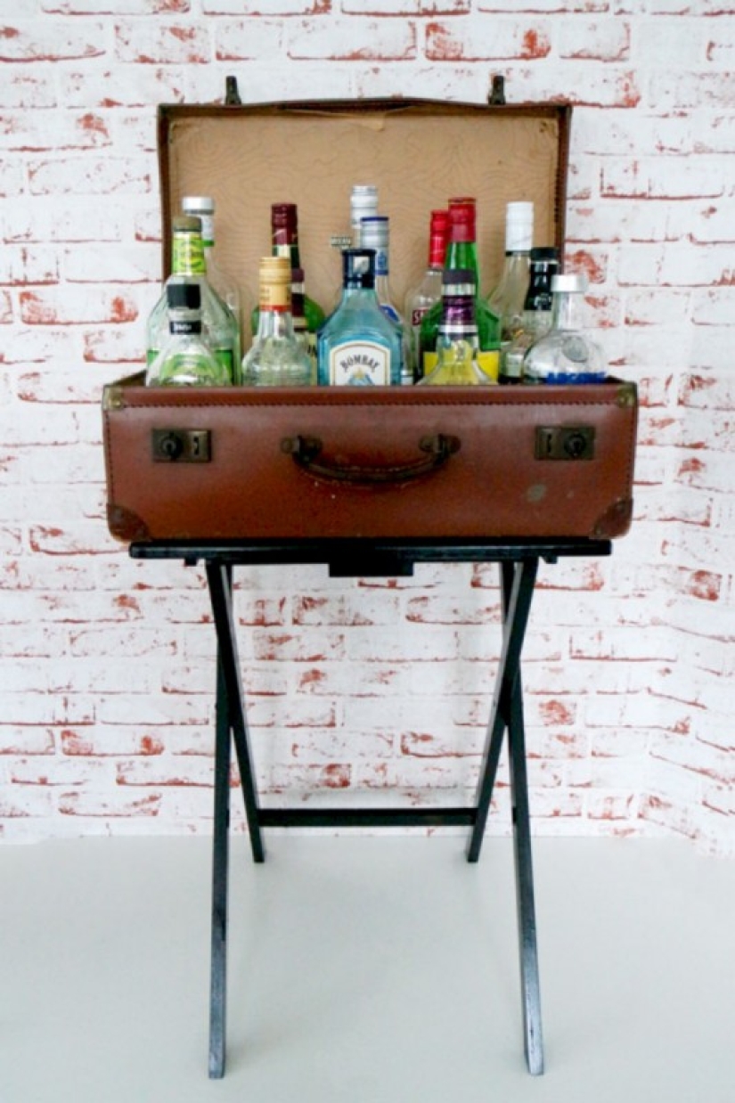 How to make a bar counter out of old things How to make a bar counter out of old things