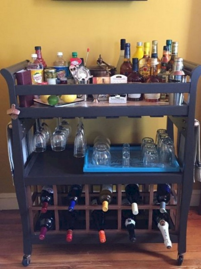 How to make a bar counter out of old things How to make a bar counter out of old things