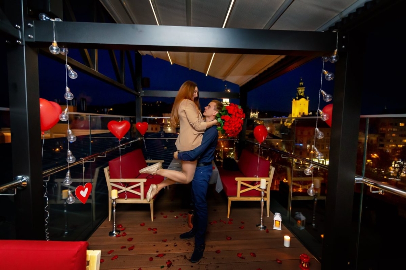 How to make an unforgettable marriage proposal. Top 3 options. How to make an unforgettable marriage proposal. Top 3 options.