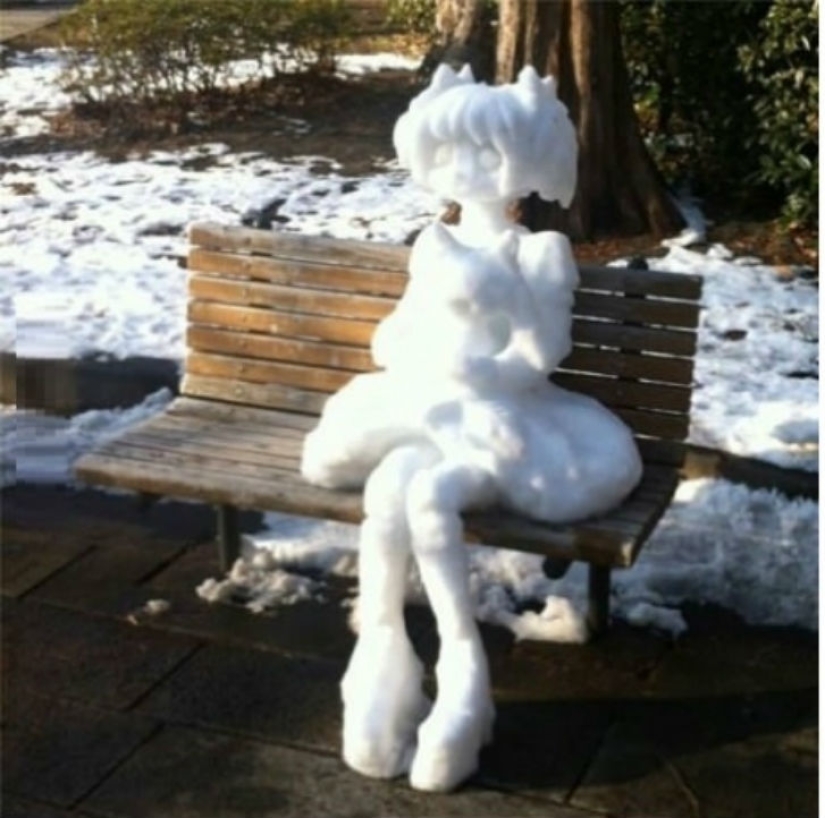 How to make the coolest snowman so that the whole street envies you