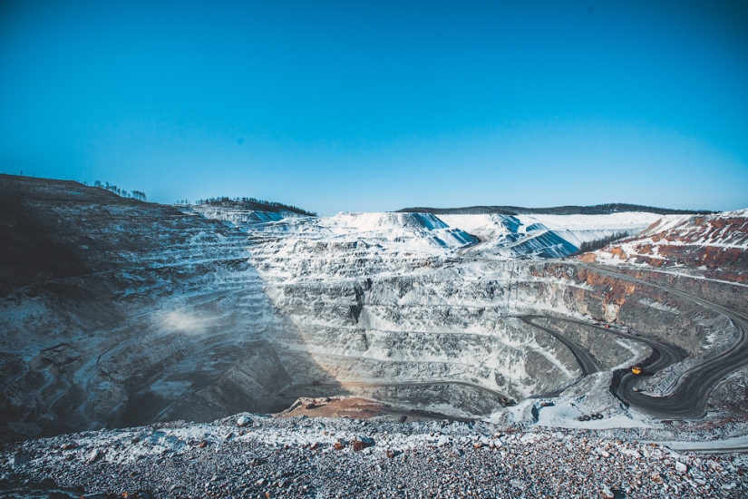 How to mine gold in the XXI century How to mine gold in the XXI century