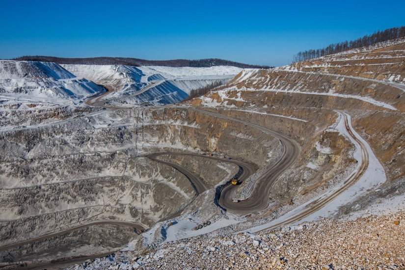 How to mine gold in the XXI century How to mine gold in the XXI century