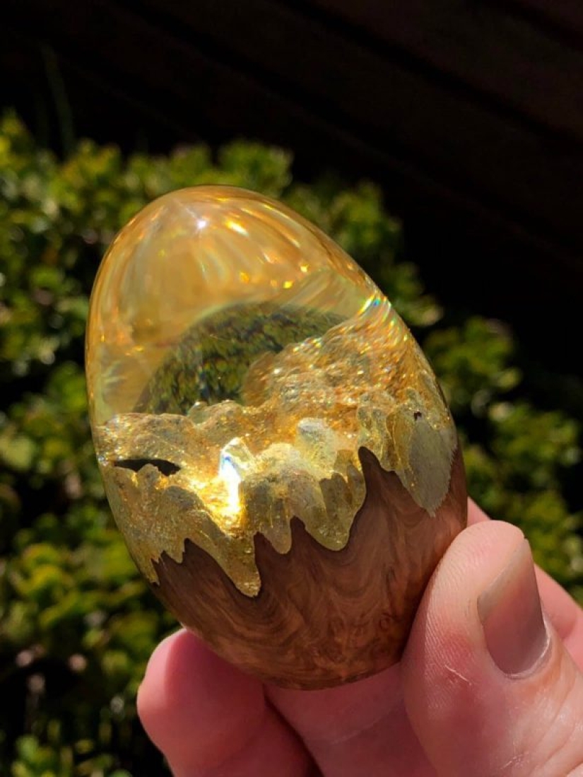 Huevos de dragón coloridos hechos de resina y madera por el artista australiano Ben Works Huevos de dragón coloridos hechos de resina y madera por el artista australiano Ben Works