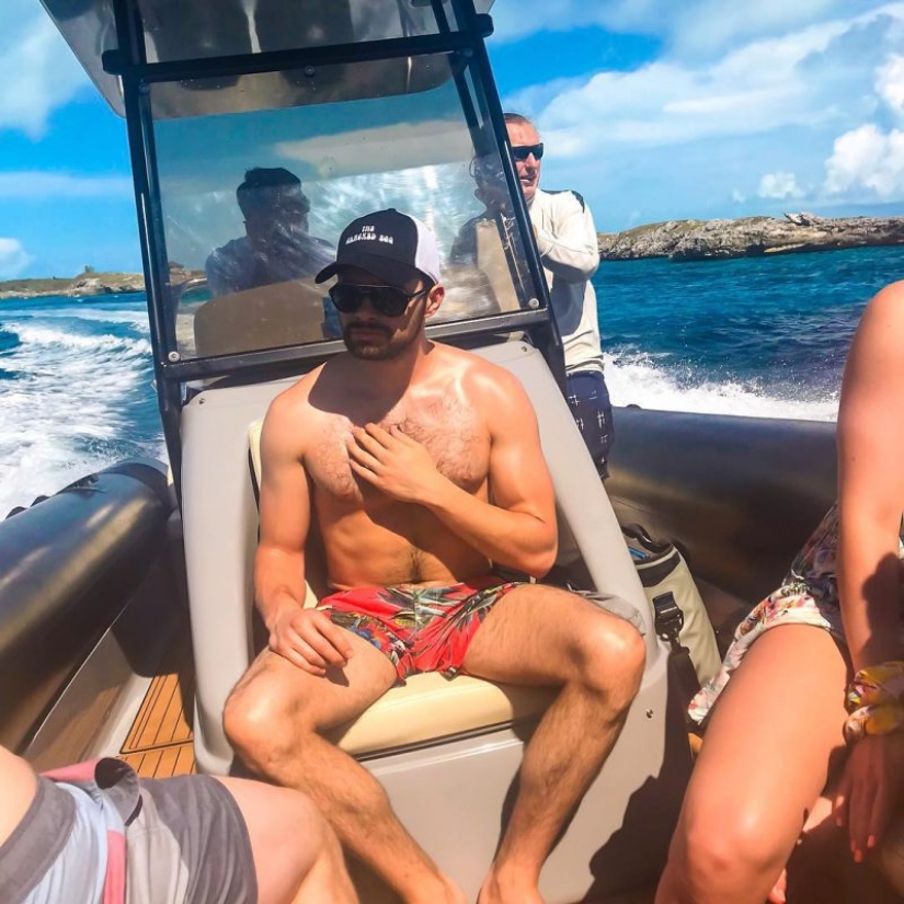 "Hurry to live, die young!": how fun are the main playboys Instagram