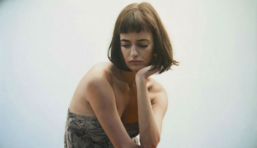 Hyperrealism: oil portraits of women