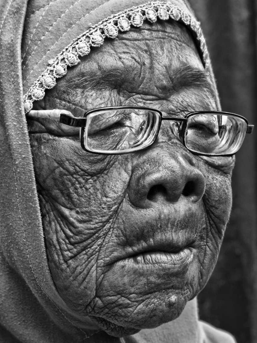 "I am fascinated by the mystery hidden in faces": Billy Plummer's expressive portraits