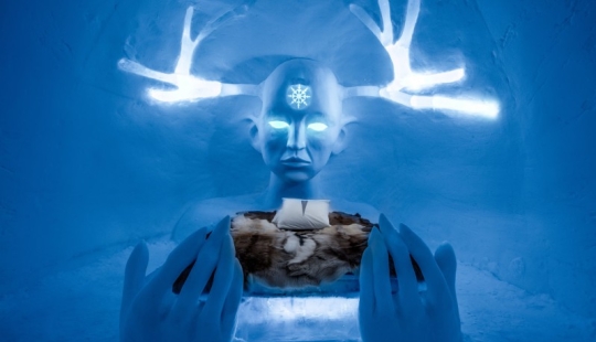 Ice Palaces: the famous hotel made of ice has reopened in Lapland