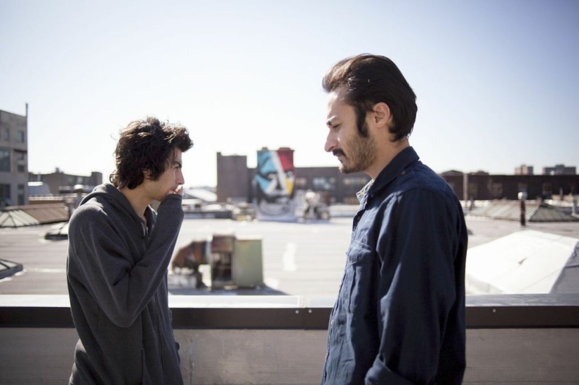 "If you get caught, you will be accused of Satanism": banned street art from two brothers from Iran