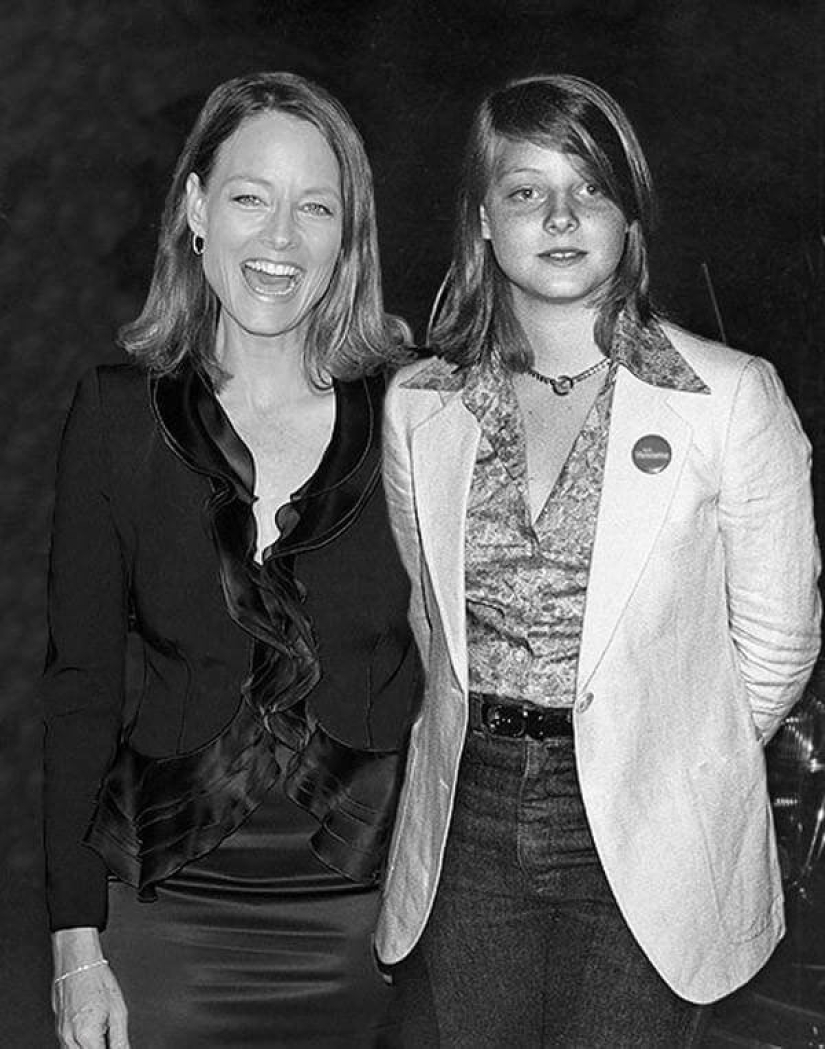 "If youth knew": celebrities in the company of young themselves