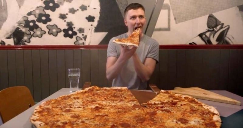 In Dublin, you can eat pizza for free and get 500 euros, but no one has coped with this task In Dublin, you can eat pizza for free and get 500 euros, but no one has coped with this task