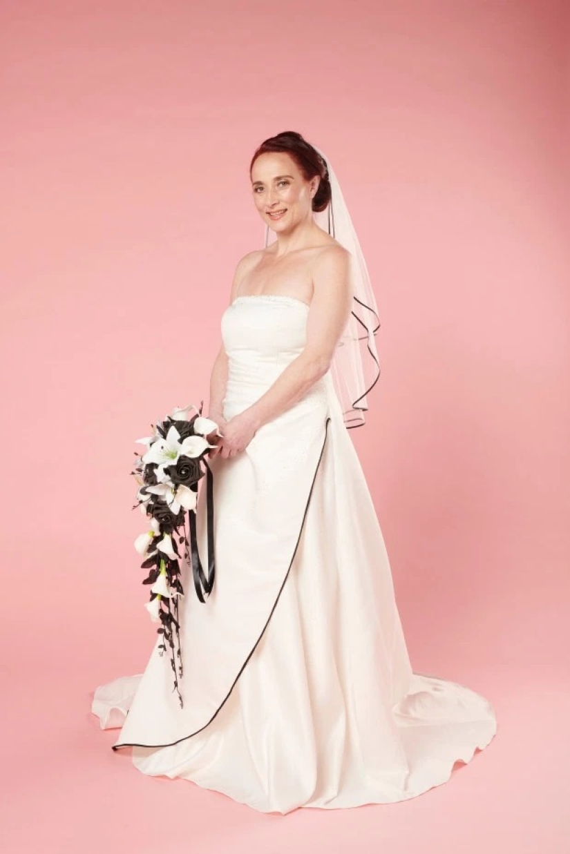 In full combat readiness: a British woman has been preparing for a wedding for three years, but she has not found a groom