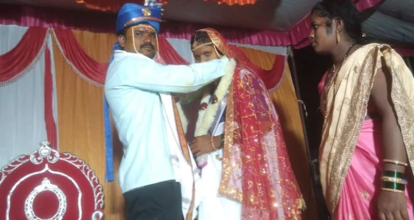 In India, the groom was late for the wedding and the bride married another