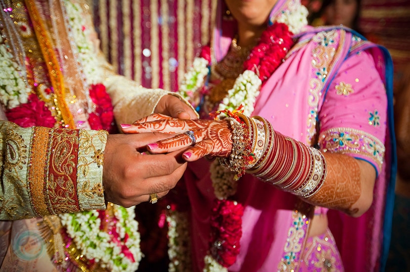 In India, the groom was late for the wedding and the bride married another