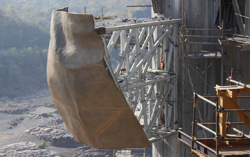 In India, the largest monument in the world is being completed — twice as tall as the Statue of Liberty In India, the largest monument in the world is being completed — twice as tall as the Statue of Liberty