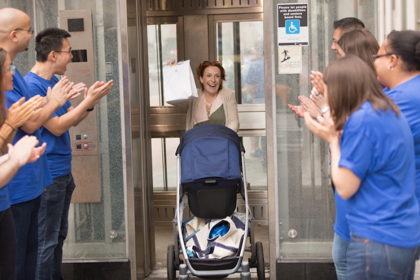 In New York, they put up a fake Apple Store, and a queue for iPhones lined up for it