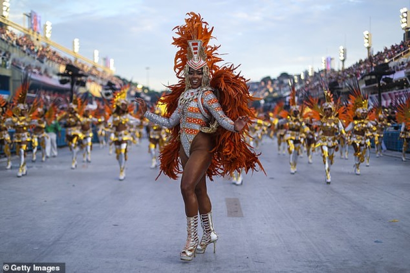 In the incendiary rhythm of samba: the brightest spectacle of the year is the colorful carnival in Rio de Janeiro