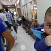 In the USA, a one-year-old boy appeared in court and voluntarily agreed to leave the country