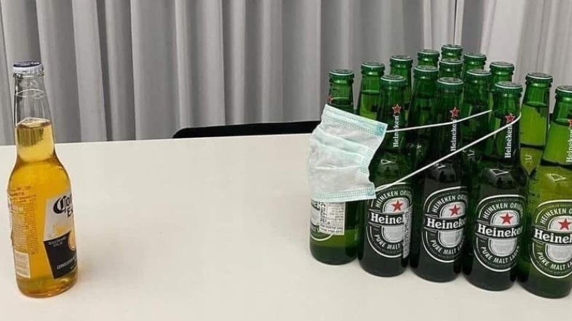 In the USA, Corona beer producers suffer from coronavirus In the USA, Corona beer producers suffer from coronavirus