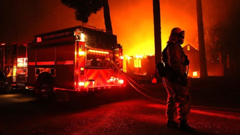 Incendios forestales en California: la ciudad de Paradise incendiada, Malibú evacuada