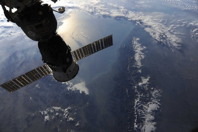 Incredible photos from space of astronaut Douglas Wheelock
